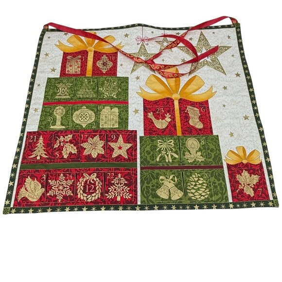 Christmas Advent Calendar 20" Quilt with Pockets Holiday Decor - Picture 10 of 14